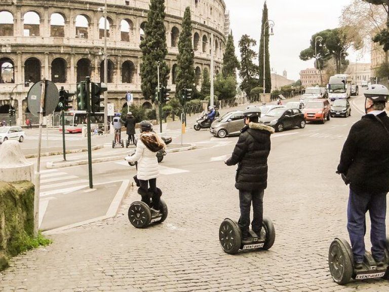 Private Imperial Tour with Guide in Rome by Segway 3 Hours.