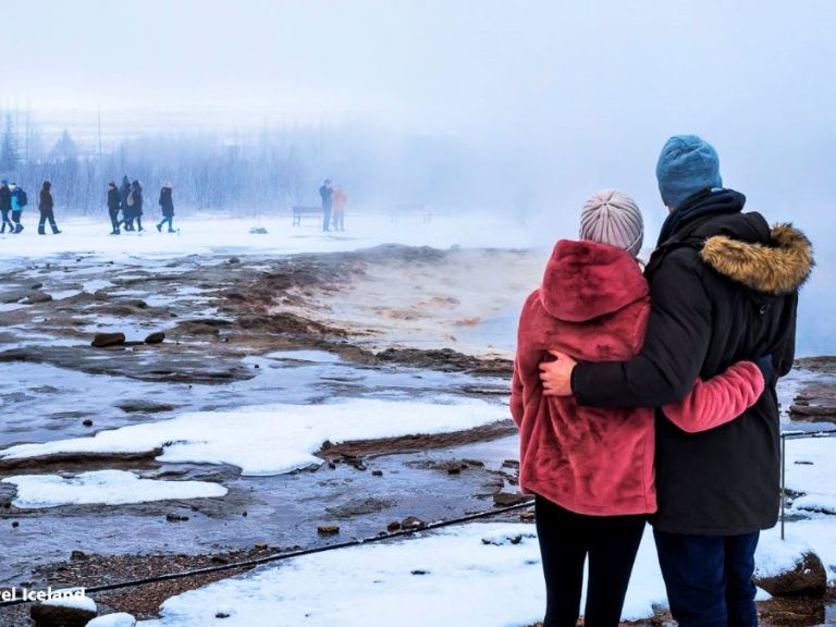 Golden Circle Afternoon Tour: The Golden circle is the name commonly given to a combination of three sites of special significance in the west of Iceland. These sites are, Þingvellir National park, Geysir and Gullfoss. In addition to these stops, we also visit the volcanic crater lake of Kerið.