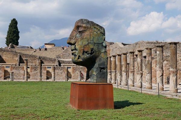 The Ancient Roman Cities: Pompeii & Herculaneum