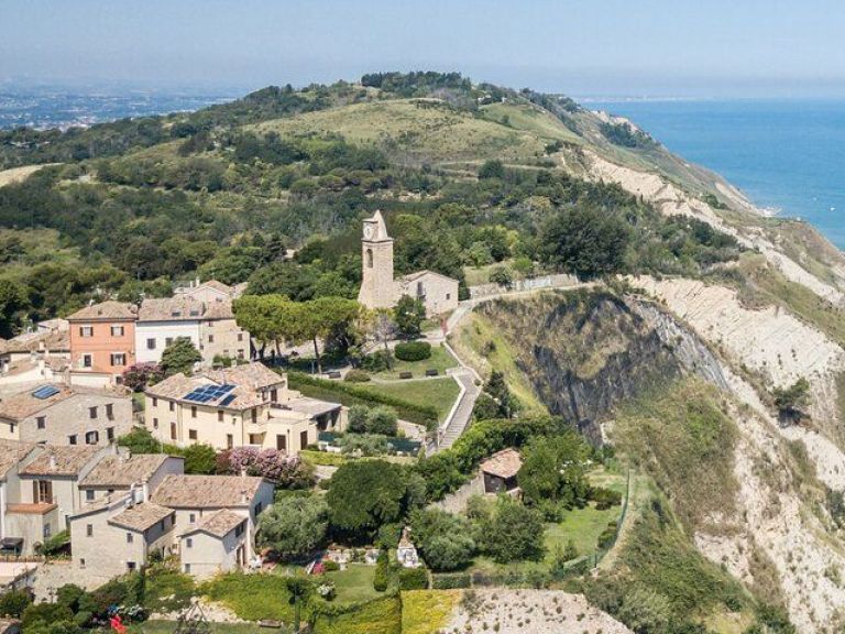 Half Day E-bike Excursion in Adriatic Coast from Fano to Rimini.