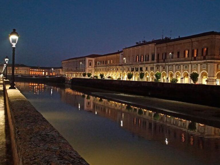 2 Hours Walking Tour of Senigallia by Night then Ending with a Drink.