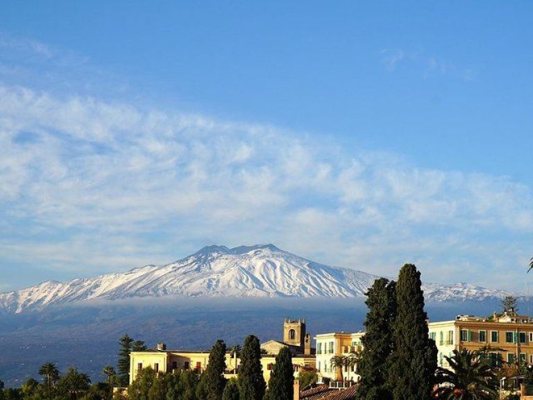 Sicily Private Tour from Palermo: Monreale, Etna, Taormina, Agrigento (3 days)