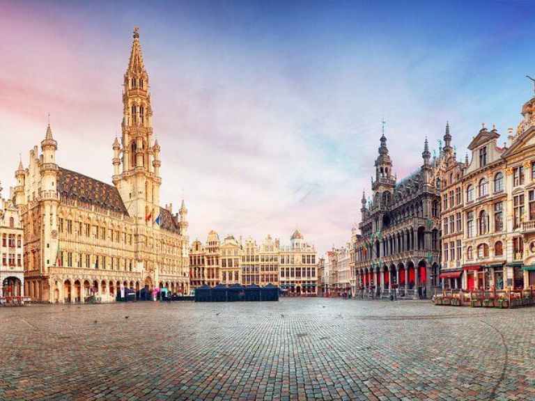 Brussels Super Saver: Brussels Sightseeing Tour and Antwerp Half-Day Trip.