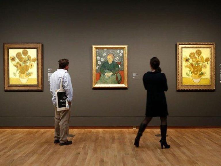 Van Gogh Museum: the secret of the green sun.
