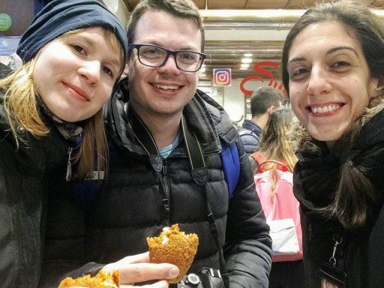 Trastevere District Street Food: Meet on Tiberine island, where your street food tour of the atmospheric Roman neighborhood of Trastevere begins. Follow the cobblestone streets to discover some authentic hidden gems of this lively area on the other side of the river.