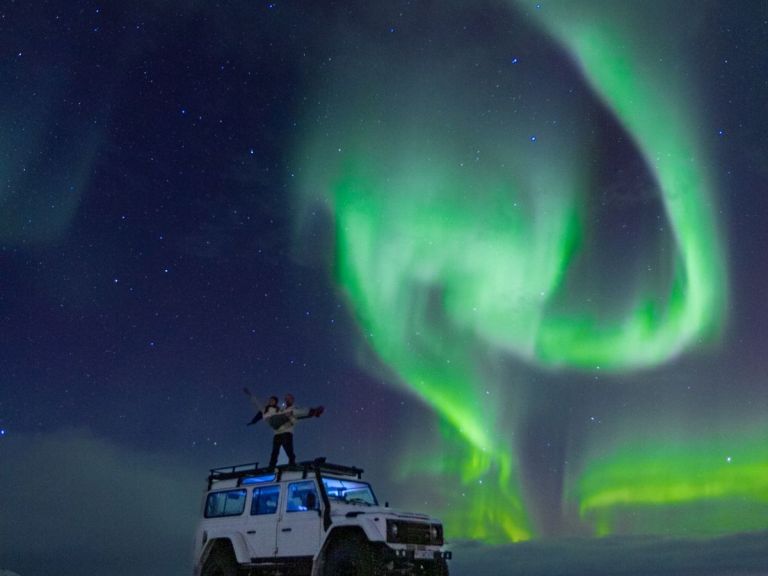 Northern Lights 4×4: Travel is all about collecting memories and the most breathtaking moments are provided by nature. Her wonders give you the reason to explore the most far-flung corners of the world. When in Iceland, make sure to catch a glimpse of a Roman goddess of dawn, Aurora, dancing in an epic spectacle of Northern Lights.
