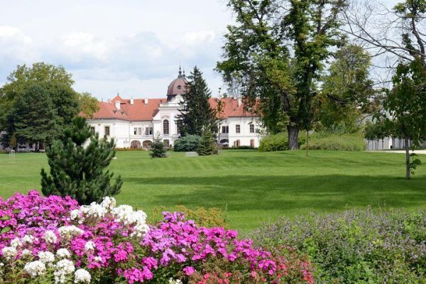 Sisi’s Godollo Palace Tour from Budapest