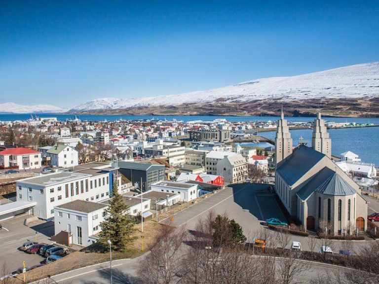 Akureyri - Private Airport Transfer.