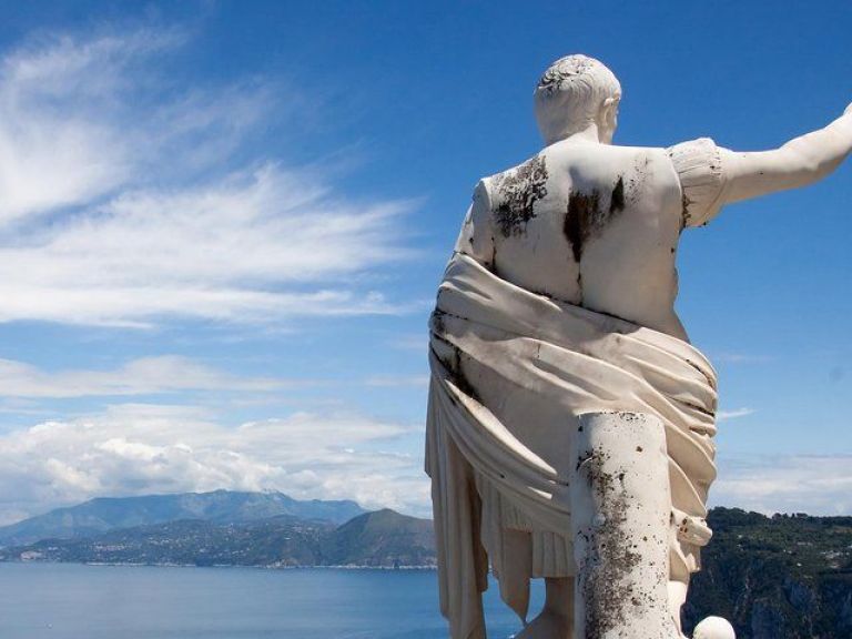 Capri, Sorrento & Pompeii [SHARED GROUP TOUR].