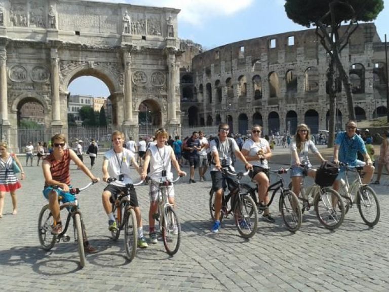 Bike Tour Guide in Rome.