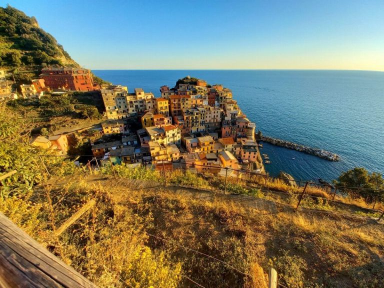 Cinque Terre walking tour with local wine tasting.