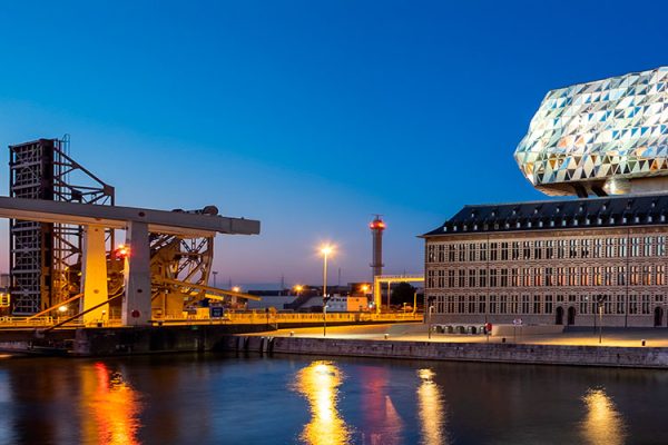 Antwerp-top-attractions: Antwerp City, a sparkling jewel in Belgium's crown, invites you to experience its captivating blend of history, culture, and modern charm. Nestled along the banks of the River Scheldt, this vibrant metropolis promises an unforgettable journey.