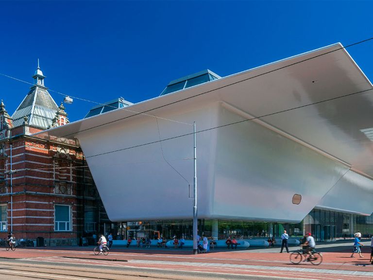 Stedelijk museum: contemporary art and inspirations.