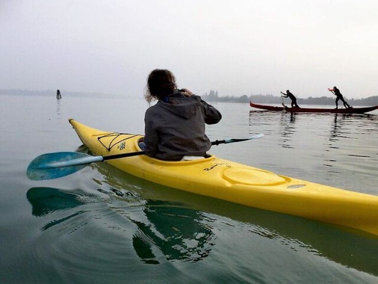 Kayak discovery tour in the lagoon of Venice.