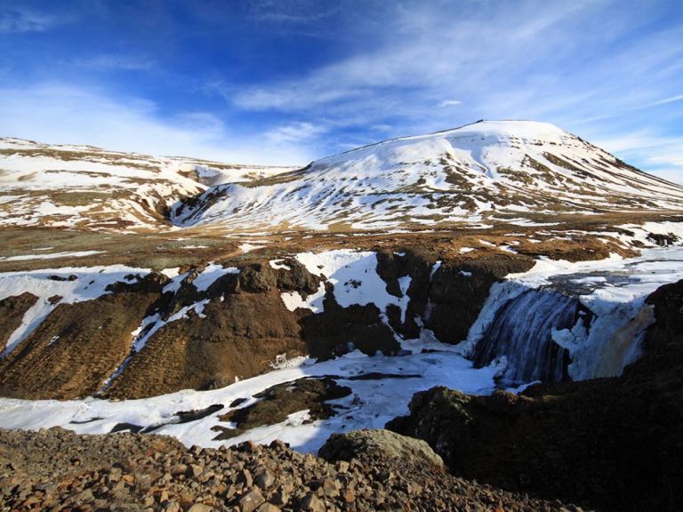 Golden Circle Extended: The most iconic historical and natural attractions of Iceland with a relaxing end of tour : a bath in a natural hot spring…