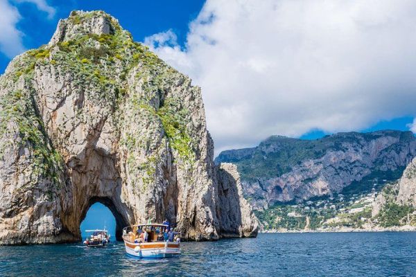 Capri Boat Experience – Small Group Tour