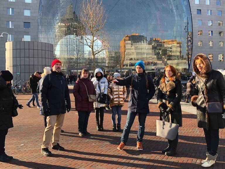 Your Own Holland. Rotterdam: A Group Sightseeing Tour.