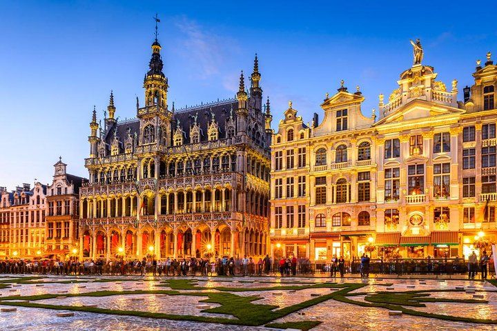 Brussels Super Saver: Brussels Sightseeing Tour and Antwerp Half-Day Trip.