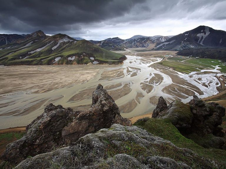 Landmannalaugar - Private Tour: Pearl of the Highlands, a wonderful area with stunning geological curiosities. Discover the iconic Landmannalaugar rhyolite mountains with an explosion of colors…