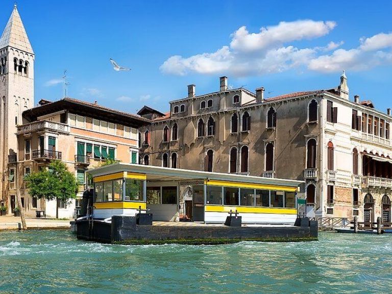 Venice wheelchair-accessible private tour.