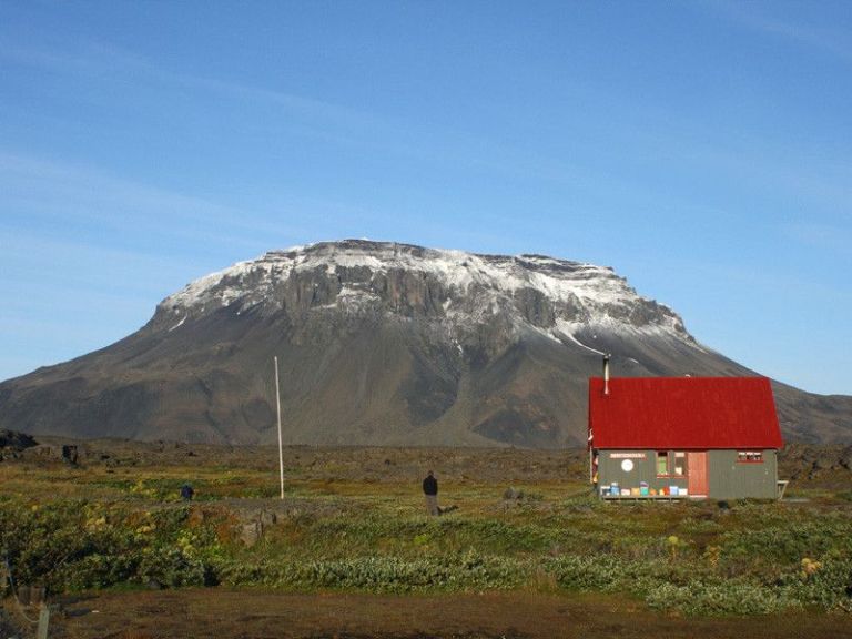 Private Highland tour to Askja Caldera.