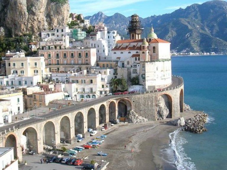 Daily Amalfi Coast Group Tour.