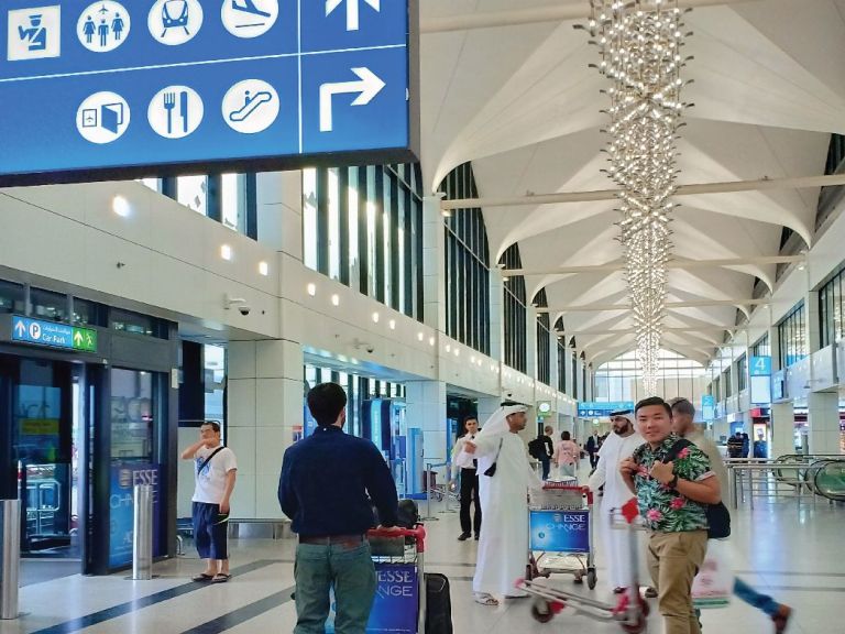 Abu Dhabi Airport Round Trip Transfers.