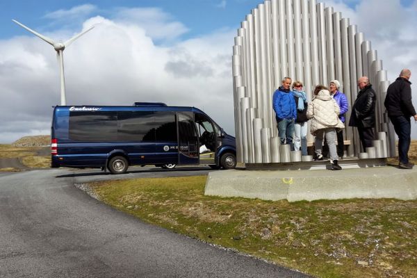 Thursday – Summer tour to Æðuvík