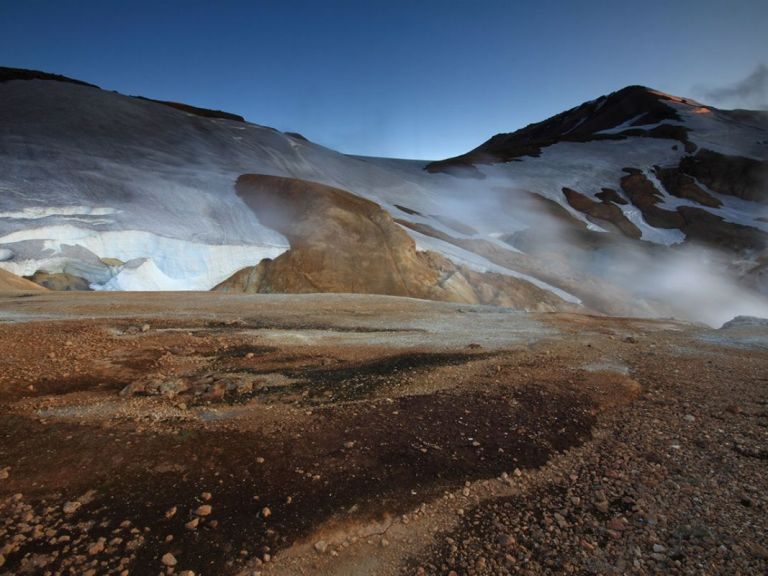 Kjölur & Golden Circle: A unique experience of awesome and untouched wilderness, along one of the most popular roads to the heart of the Highlands with rocky deserts, craggy mountain peaks, glaciers, volcanoes, hidden valleys, hot springs & the famous national park.