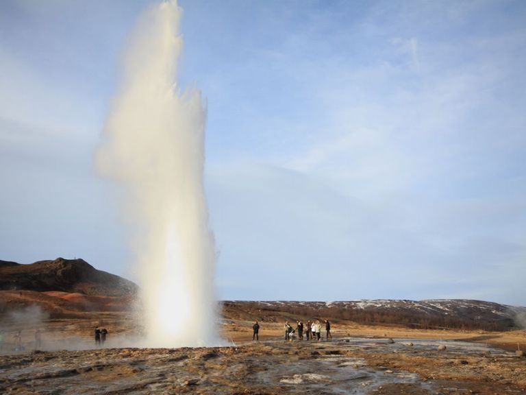 Kjölur & Golden Circle: A unique experience of awesome and untouched wilderness, along one of the most popular roads to the heart of the Highlands with rocky deserts, craggy mountain peaks, glaciers, volcanoes, hidden valleys, hot springs & the famous national park.