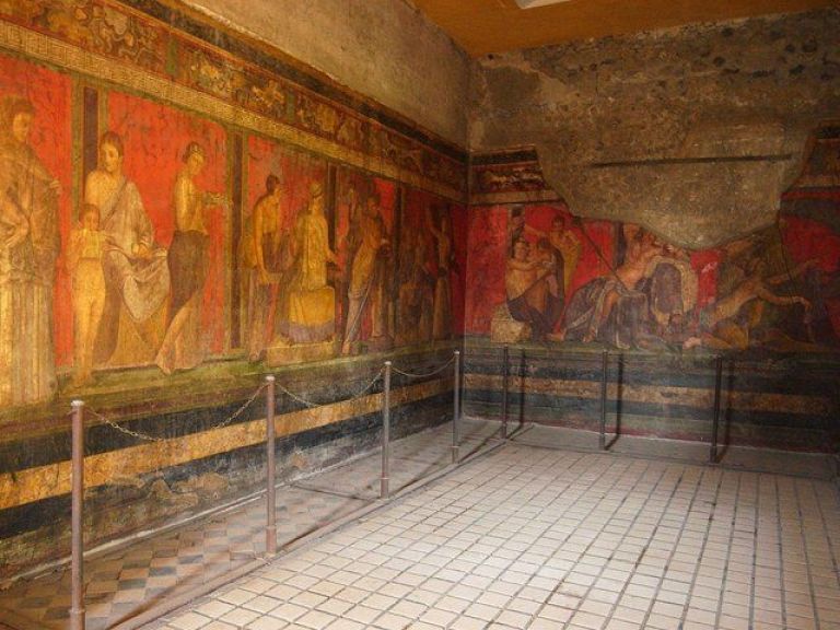 POMPEI TOUR Half Day - departure from NAPLES center (entrance ticket INCLUDED).