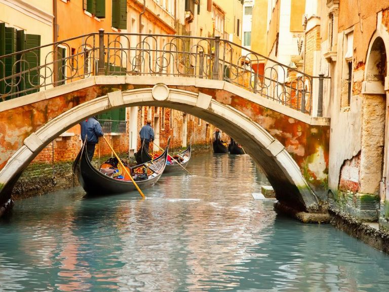 Cannaregio District - Tours starts at Rialto and along Strada Nuova reaches Fondamenta della Misericordia, full of local...