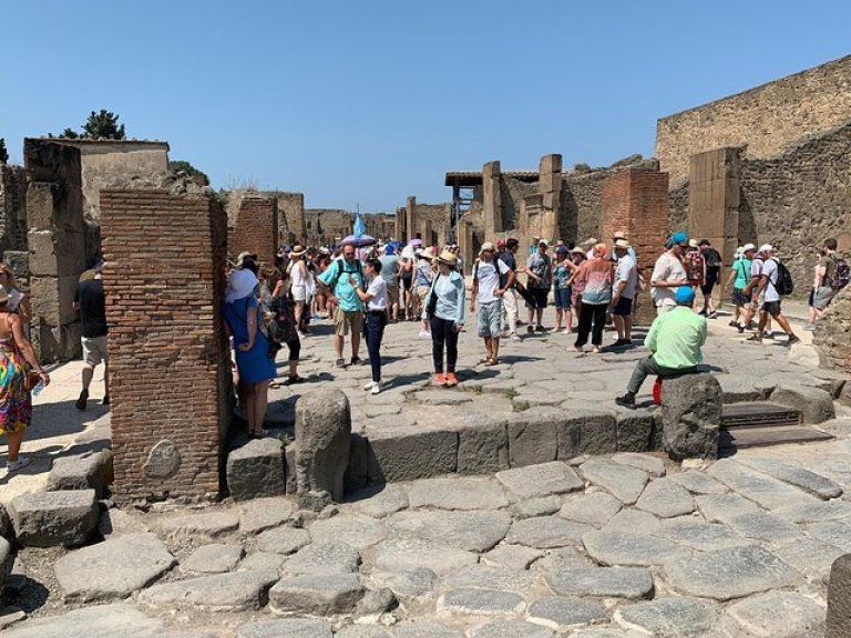 Skip-the-line Pompeii