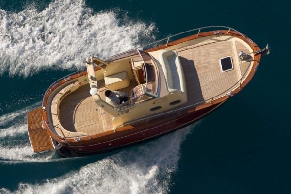 Transfer by private boat from Naples to Amalfi or vice versa