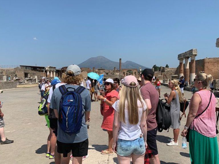 Skip-the-line Pompeii