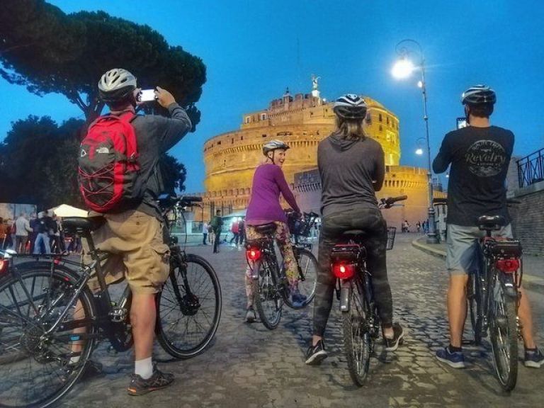 Rome: E-Bike Night Tour