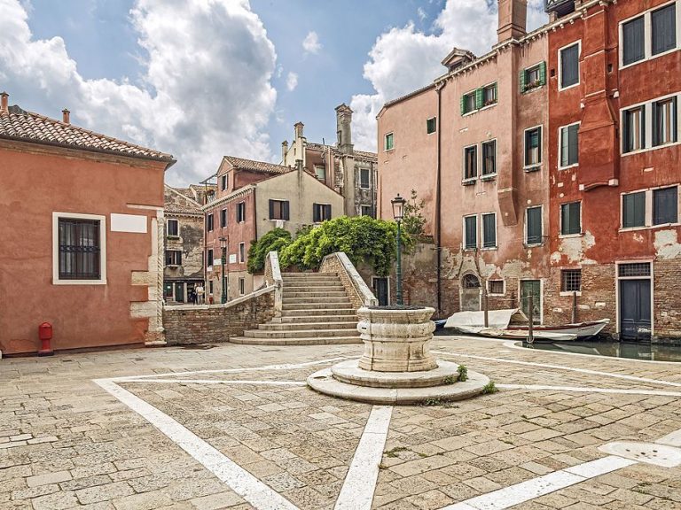 Dorsoduro and San Polo Districts - In San Trovaso square there is an unusual wooden structure that is similar to the house...