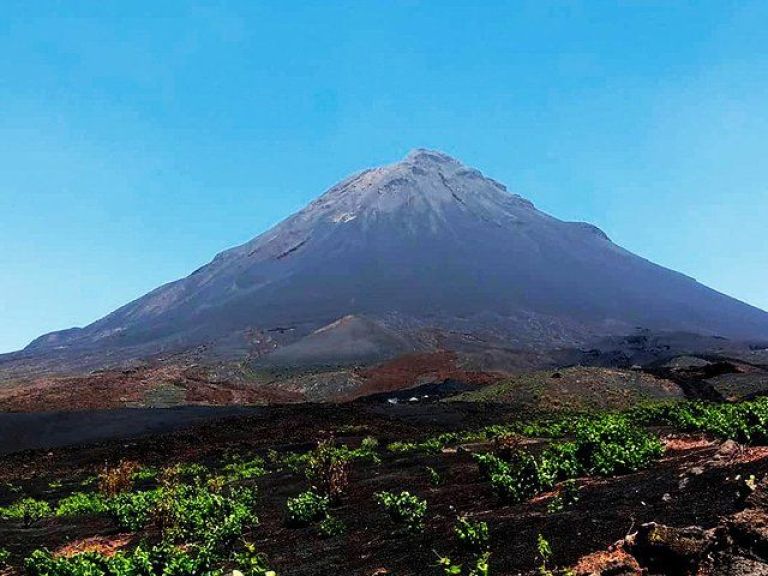 Fogo Island: Spectacular Volcano Hiking