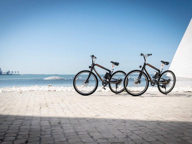Lisbon Discoveries E-Bike Tour - Kick off on a comfortable journey through the Age of Discovery by exploring the historic...