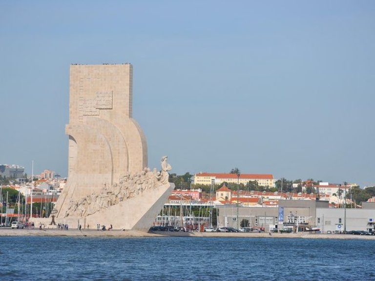 Lisbon Old town Sailng Cruise