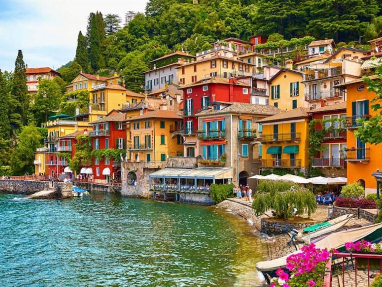 Visit of Lake Como