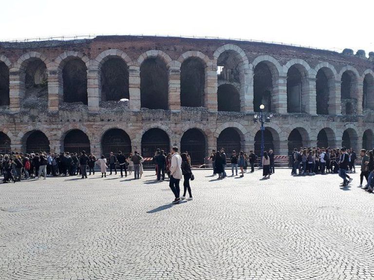 Visit of Verona and Lake Garda