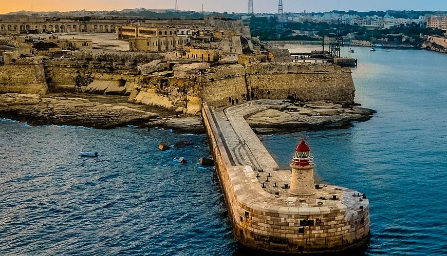 Welcome to Malta, a fascinating blend of history, culture, and stunning landscapes. Nestled between the shores of Sicily and the coast of North Africa, Malta offers an unforgettable journey for every traveller. It's a destination where sun-drenched beaches meet ancient ruins, and buzzing city life collides with quiet countryside.