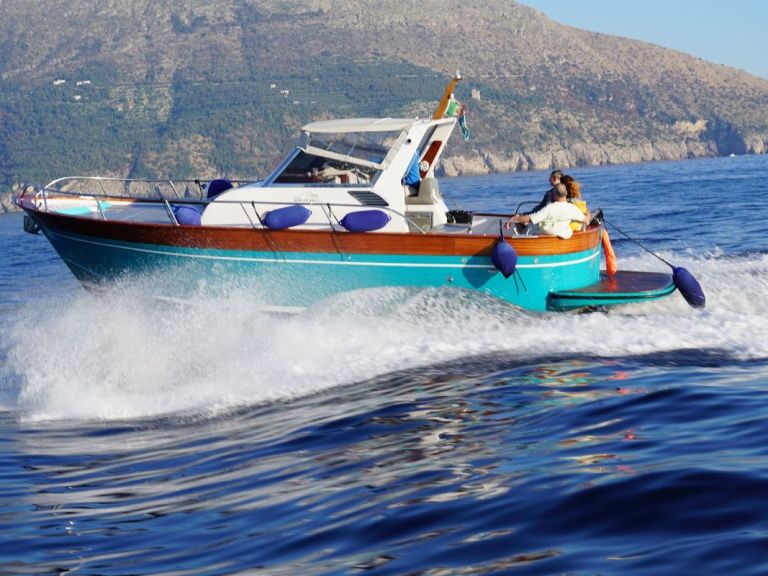 Tour Positano & Amalfi by boat