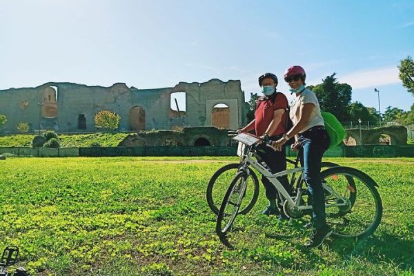 Ancient Appian Way and Aqueducts e-Bike Tour