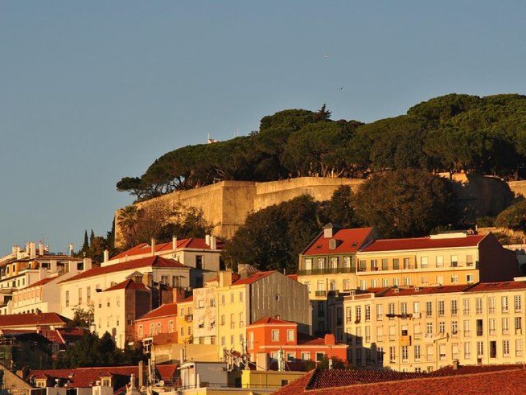 Lisbon Old town Sailng Cruise