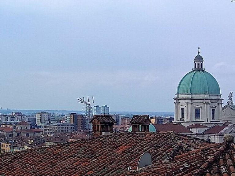 Brescia and Franciacorta outlet