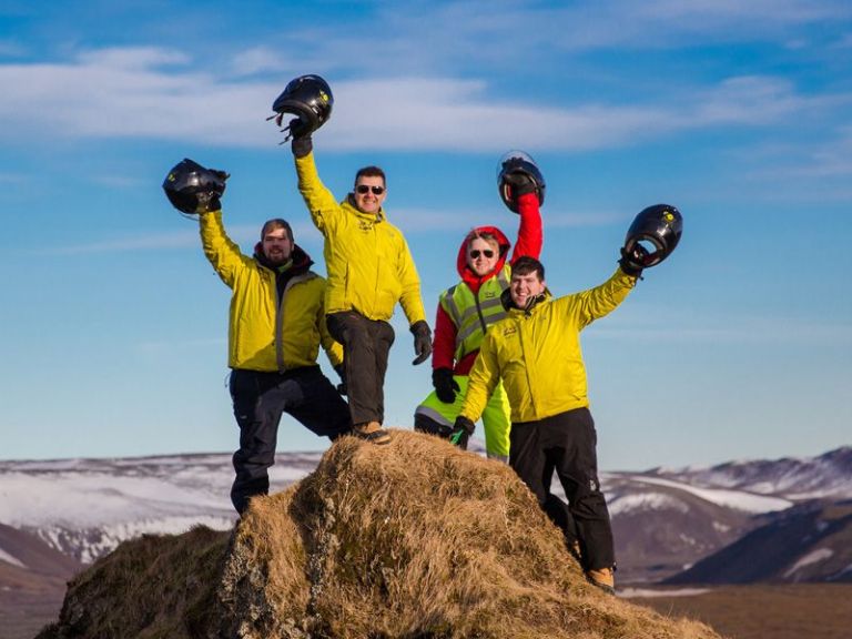 2 Hour Atv And Buggy - Get ready for an unforgettable adventure in Grindavík! With our 2-hour ATV and Buggy tour, you'll experience the thrill of exploring dramatic shipwrecks and embarking on a mountain safari.