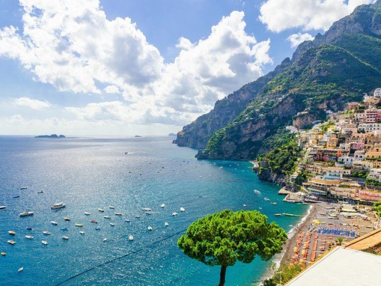 Positano, Amalfi & Ravello - Pick-up and drop off directly from your accommodation or nearest meeting point.