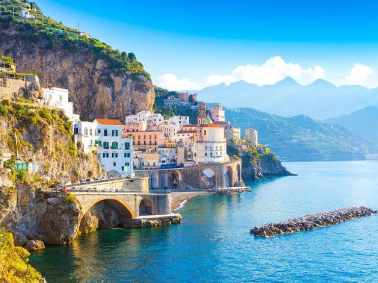 The beauty of Positano - Explore pretty Positano at your leisure during this private 4-hour trip from Sorrento with a...
